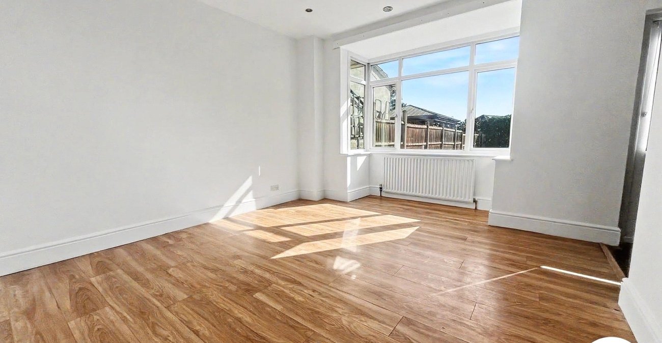 2 bedroom property to rent in Dartford | Robinson Jackson