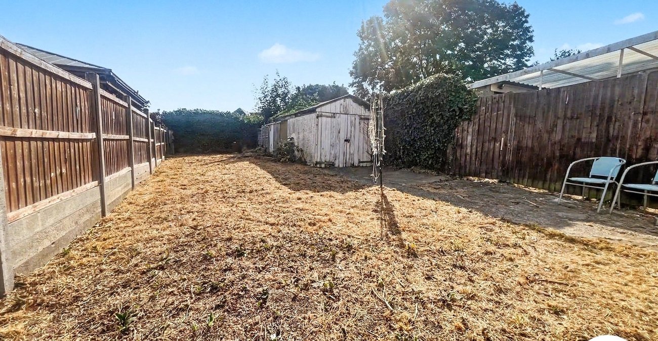 2 bedroom property to rent in Dartford | Robinson Jackson