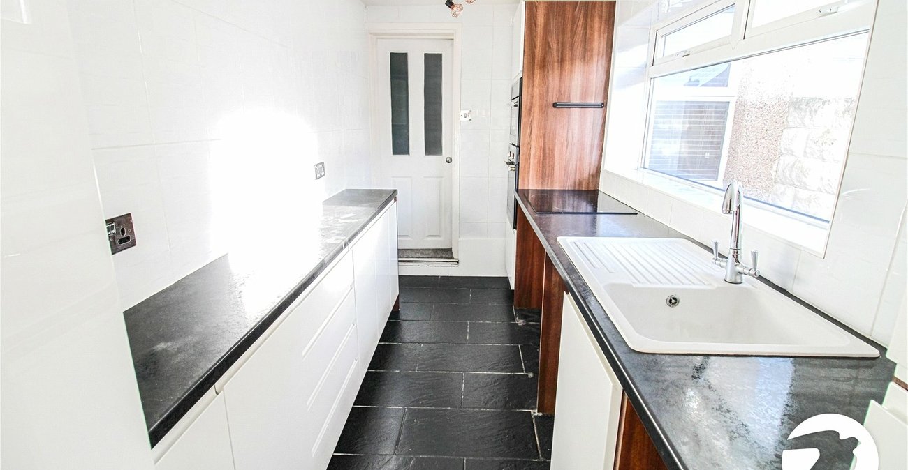 2 bedroom house to rent in Swanscombe | Robinson Michael & Jackson