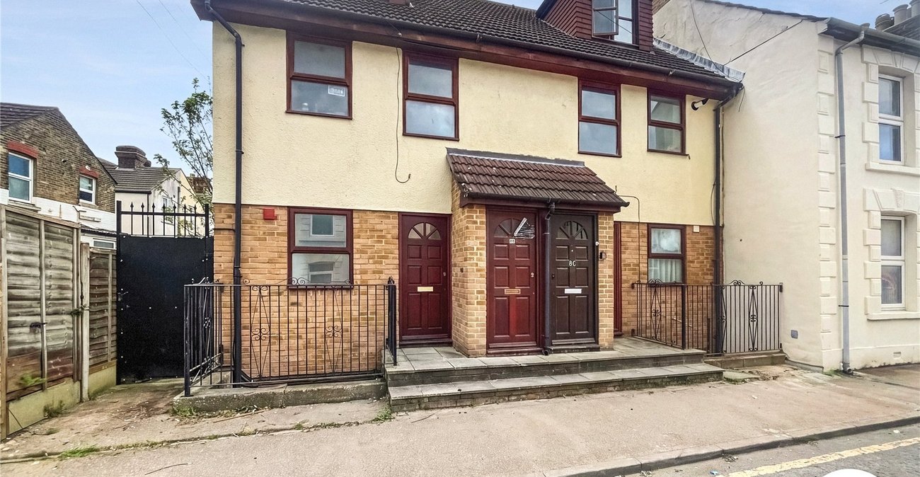 1 bedroom property to rent in Gillingham | Robinson Michael & Jackson