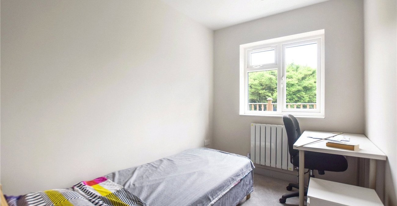 3 bedroom bungalow to rent in Bexley | Robinson Jackson
