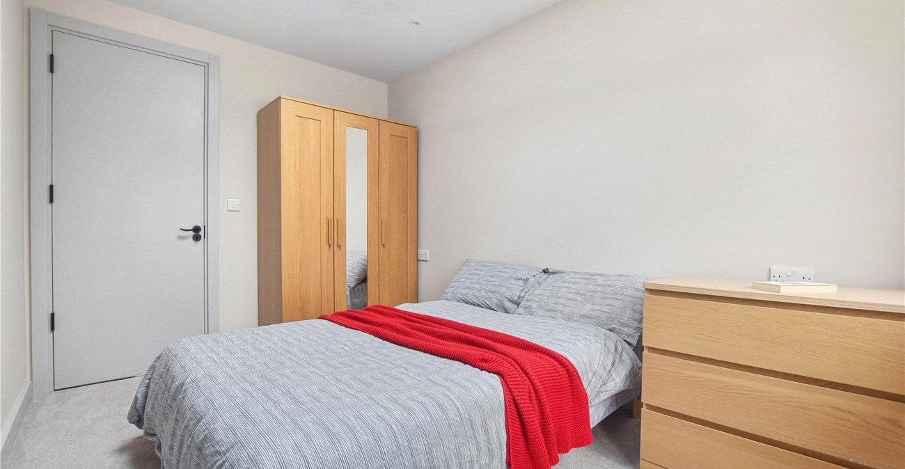 3 bedroom bungalow to rent in Bexley | Robinson Jackson