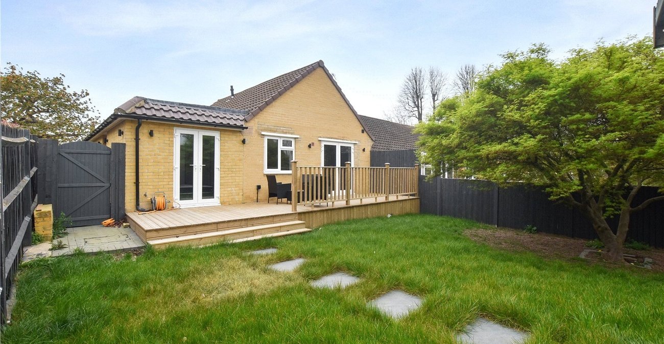3 bedroom bungalow to rent in Bexley | Robinson Jackson