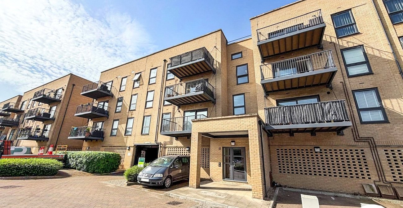 2 bedroom property to rent in Chatham | Robinson Michael & Jackson