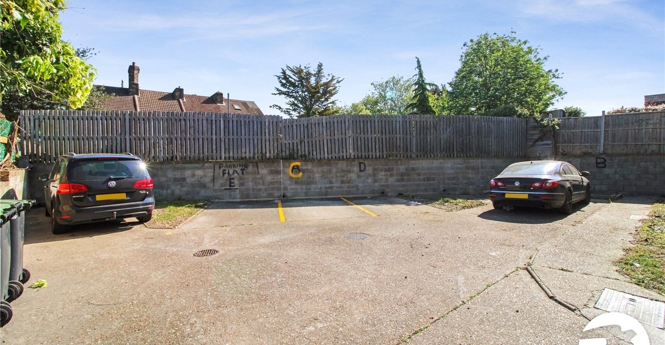 1 bedroom property to rent in Northfleet | Robinson Michael & Jackson