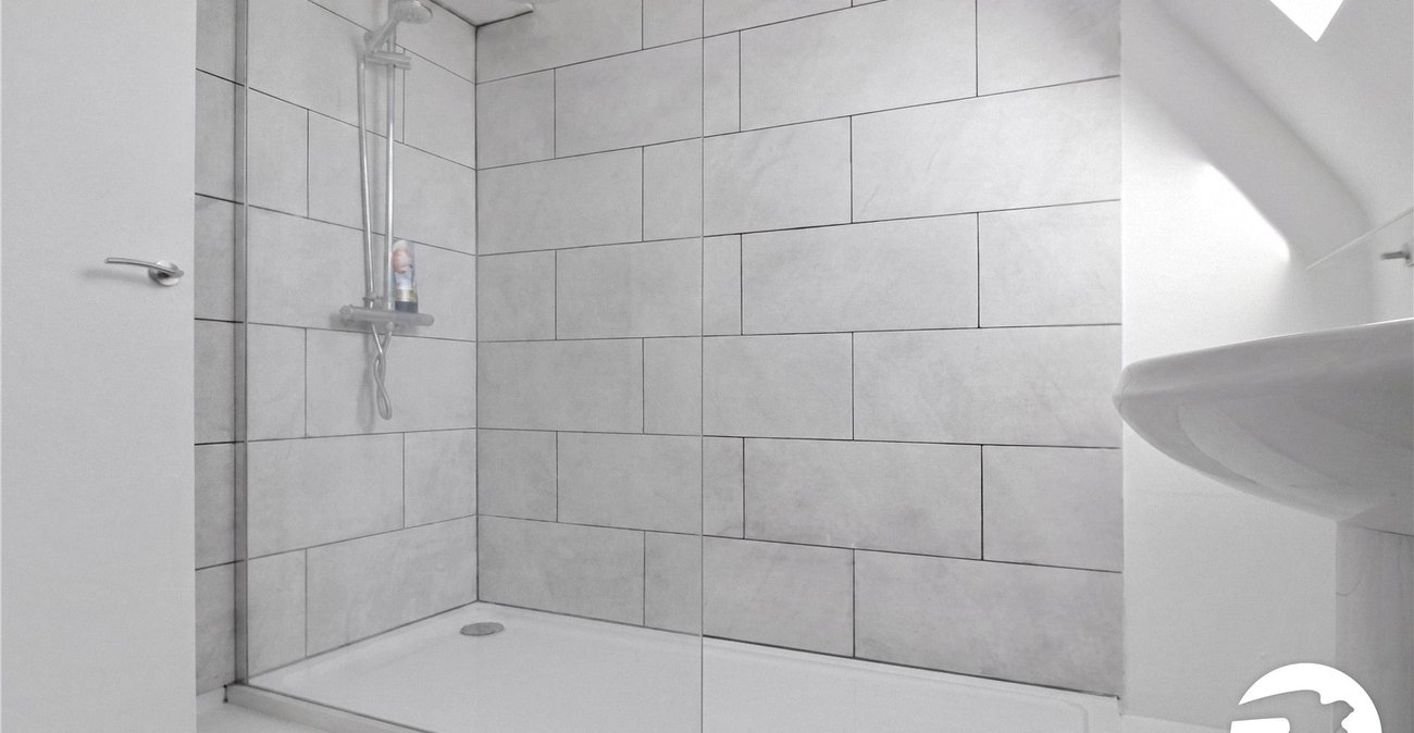 1 bedroom property to rent in Northfleet | Robinson Michael & Jackson