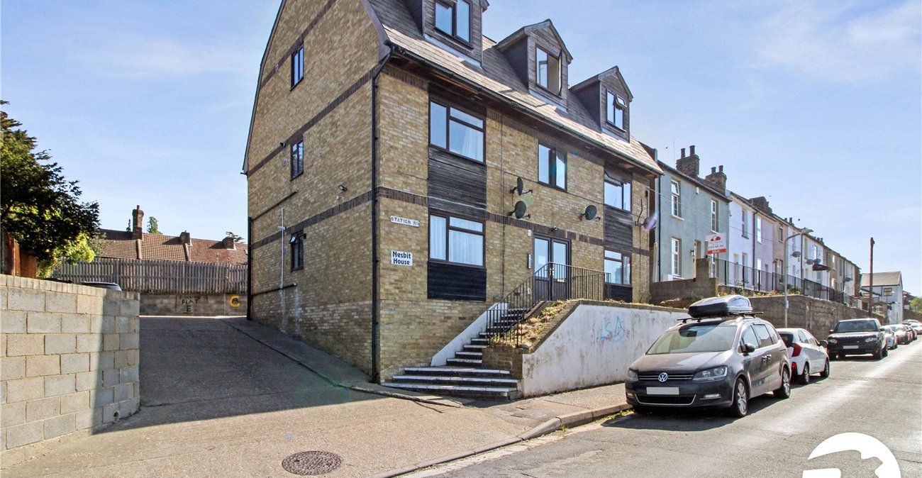 1 bedroom property to rent in Northfleet | Robinson Michael & Jackson