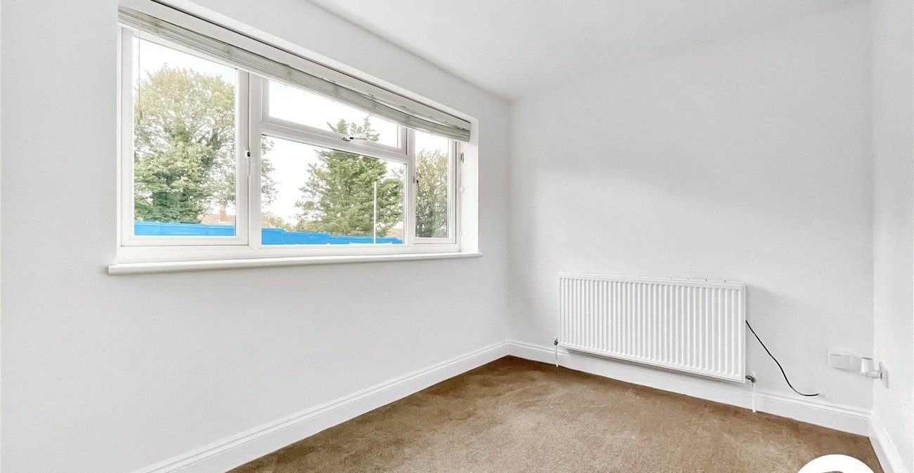 1 bedroom property to rent in Rainham | Robinson Michael & Jackson