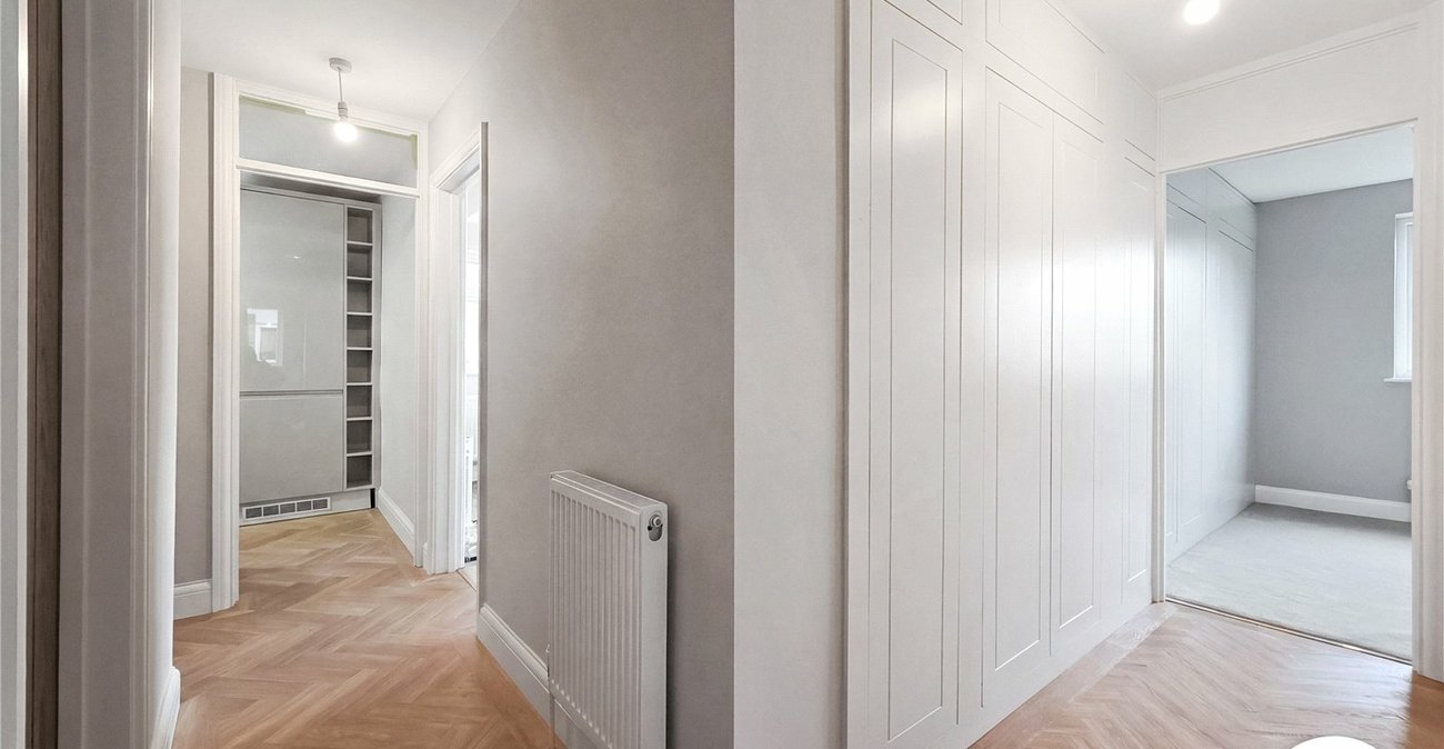 3 bedroom property to rent in The Park | Robinson Jackson