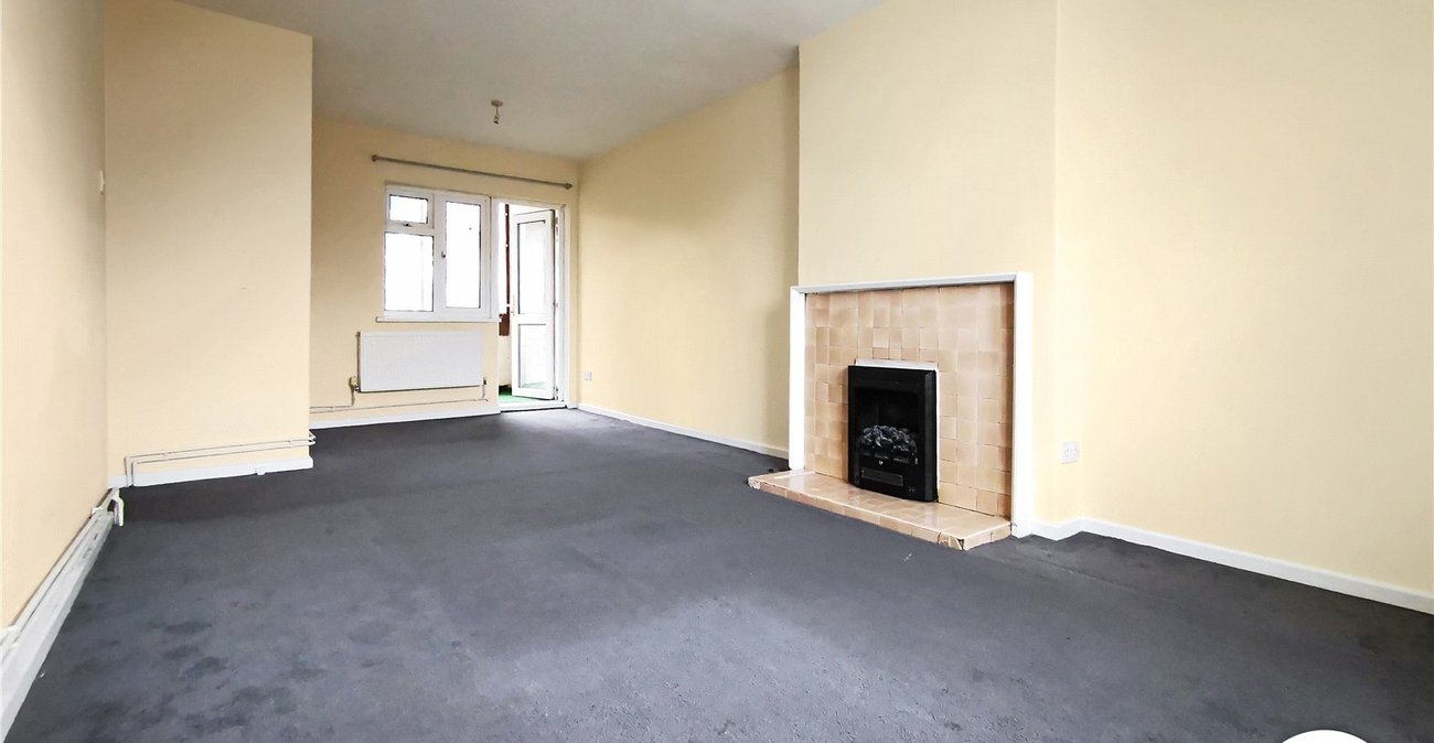 2 bedroom property to rent in Erith | Robinson Jackson