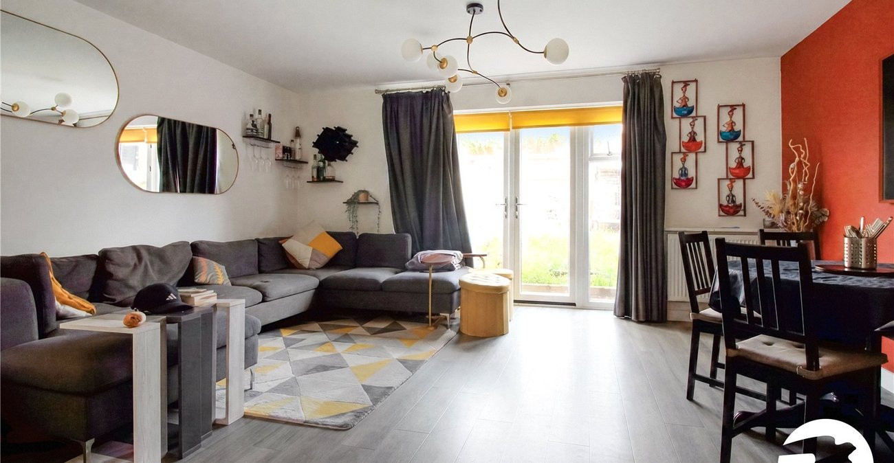 5 bedroom property to rent in Northfleet | Robinson Michael & Jackson