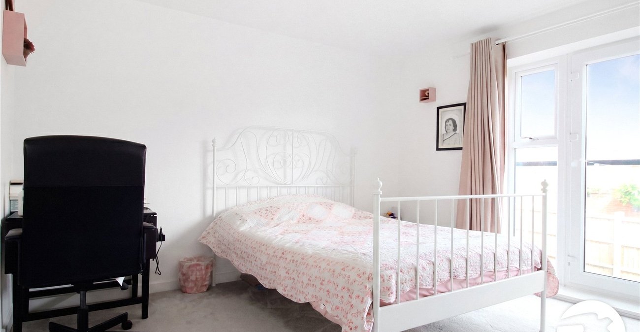 5 bedroom property to rent in Northfleet | Robinson Michael & Jackson
