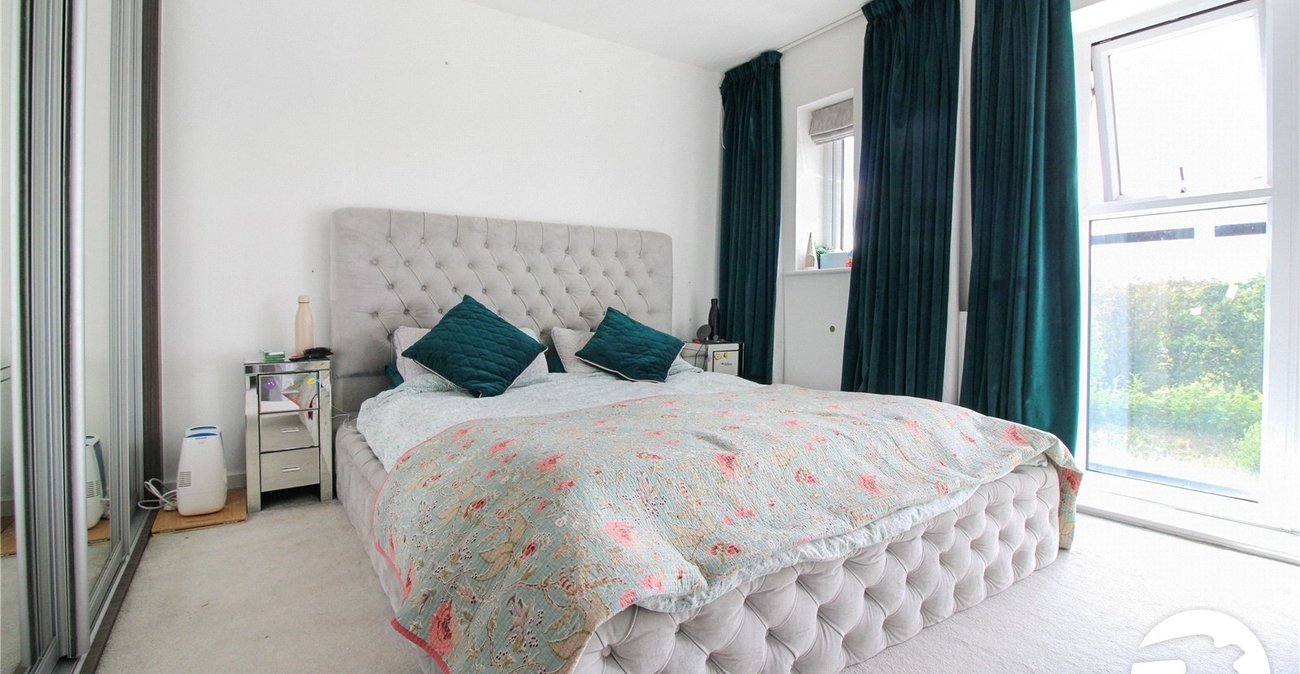 5 bedroom property to rent in Northfleet | Robinson Michael & Jackson
