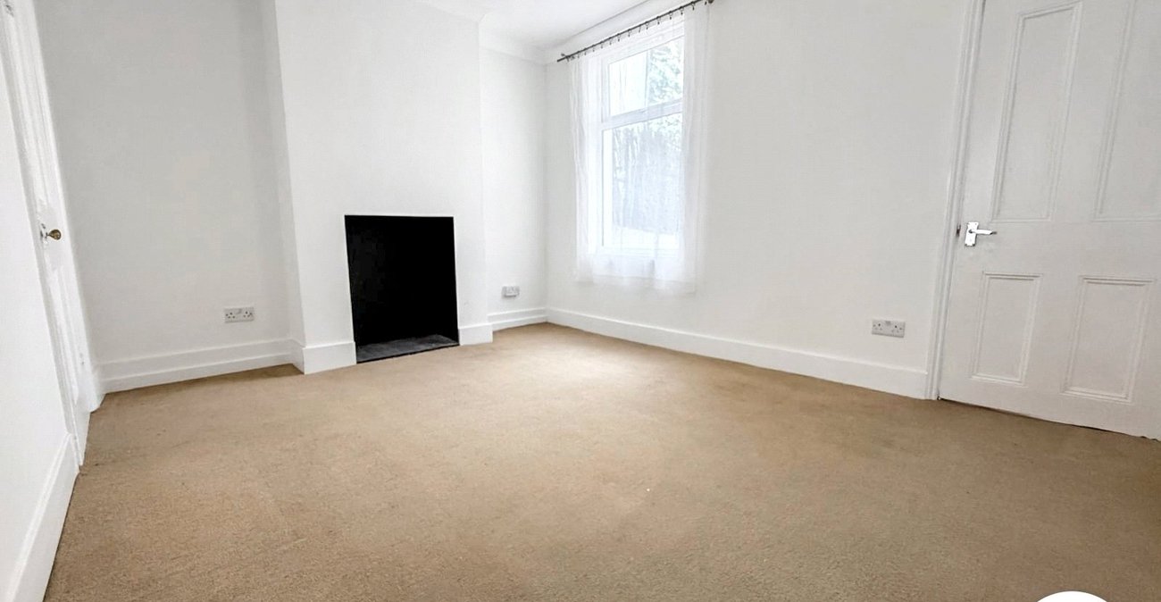 2 bedroom house to rent in Chatham | Robinson Michael & Jackson