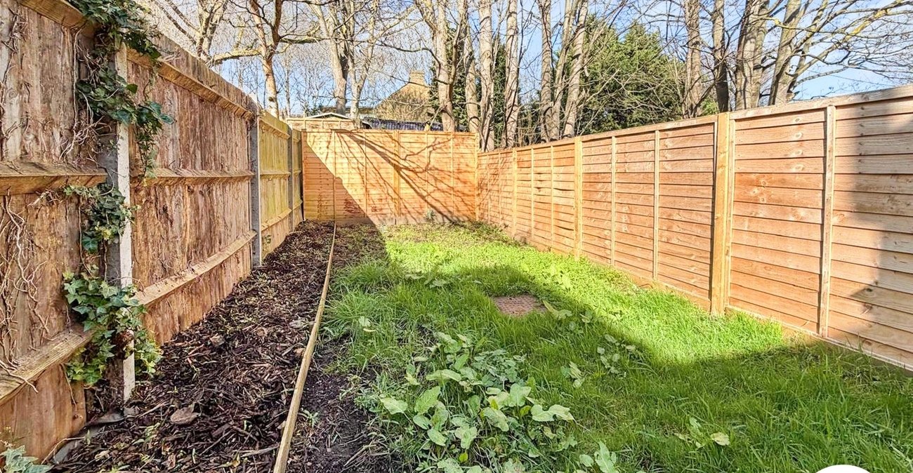 2 bedroom house to rent in Chatham | Robinson Michael & Jackson