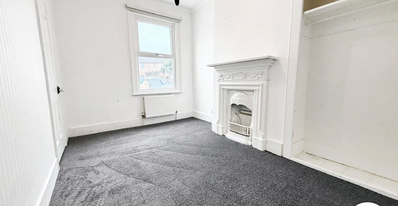 3 bedroom house to rent in Chatham | Robinson Michael & Jackson