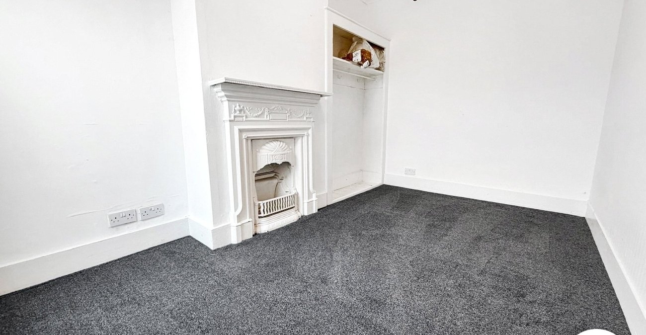 3 bedroom house to rent in Chatham | Robinson Michael & Jackson