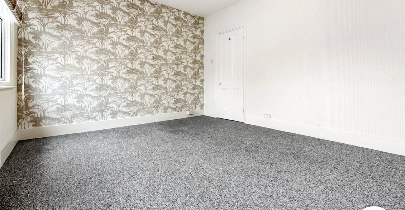 3 bedroom house to rent in Chatham | Robinson Michael & Jackson