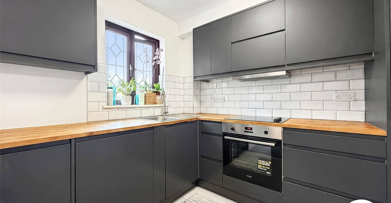 2 bedroom house to rent in London | 