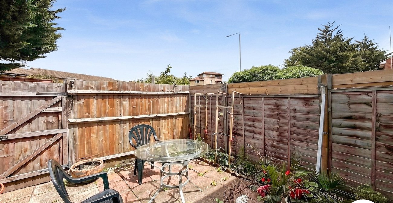 2 bedroom house to rent in London | 