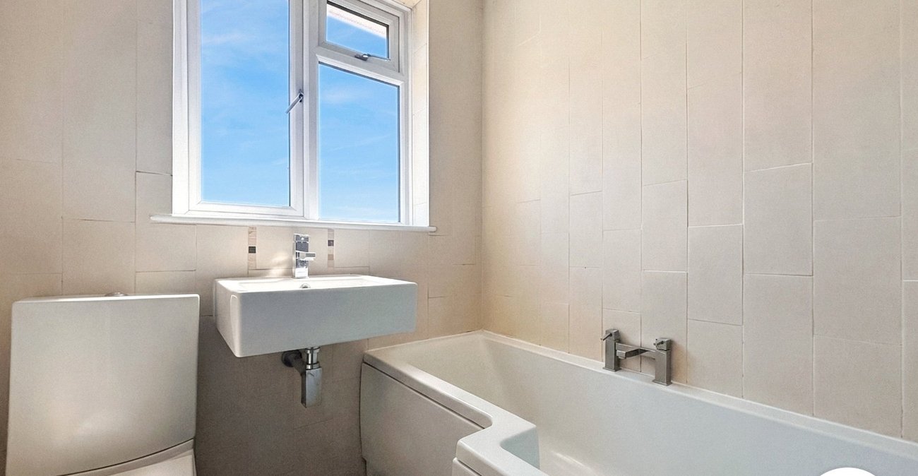 3 bedroom house to rent in Sidcup | Robinson Jackson