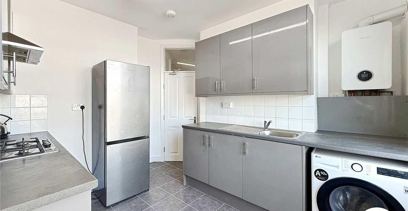 3 bedroom property to rent in Sydenham | Robinson Jackson