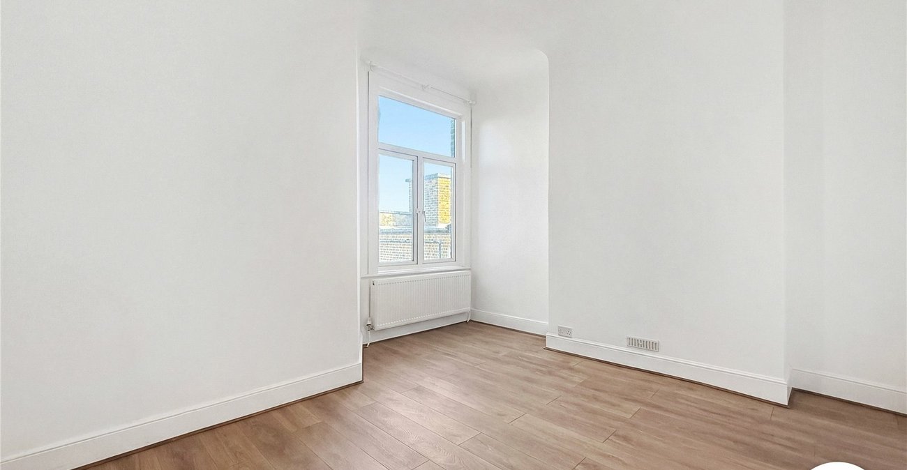 3 bedroom property to rent in Sydenham | Robinson Jackson