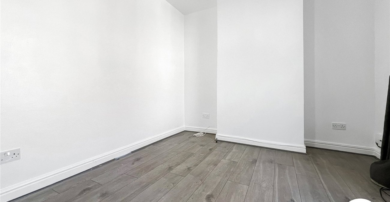 2 bedroom house to rent in Chatham | Robinson Michael & Jackson