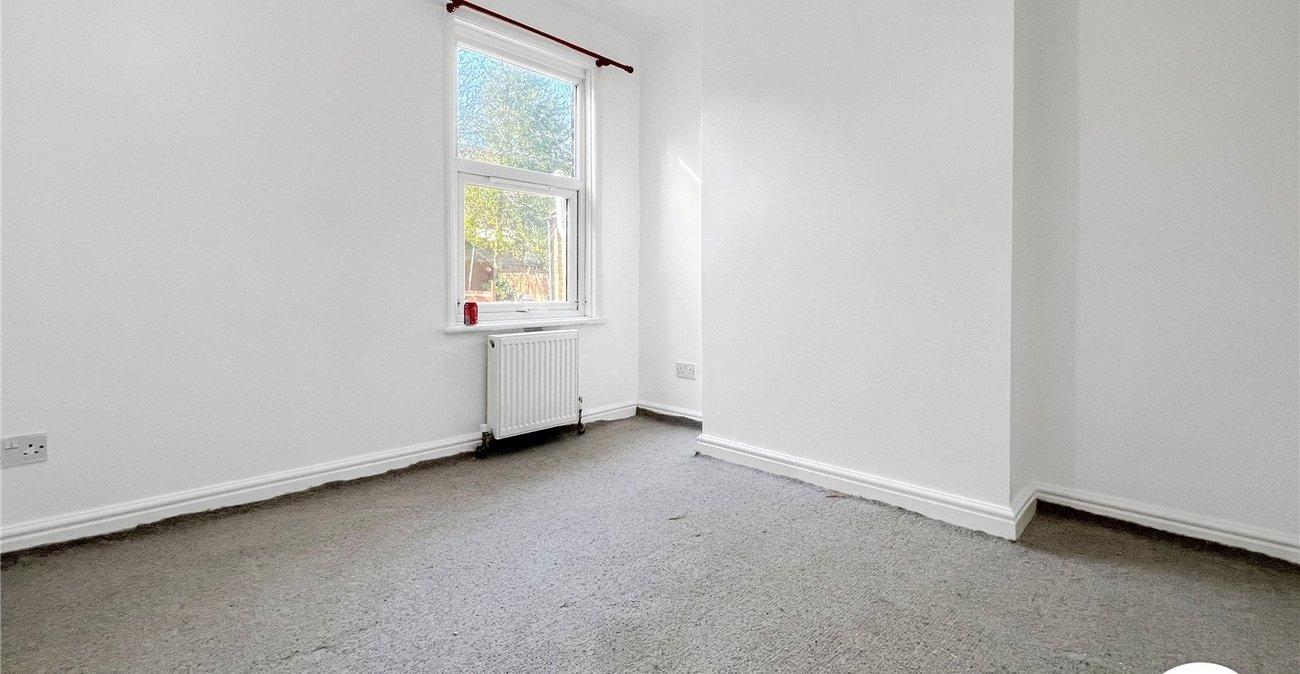 2 bedroom house to rent in Chatham | Robinson Michael & Jackson