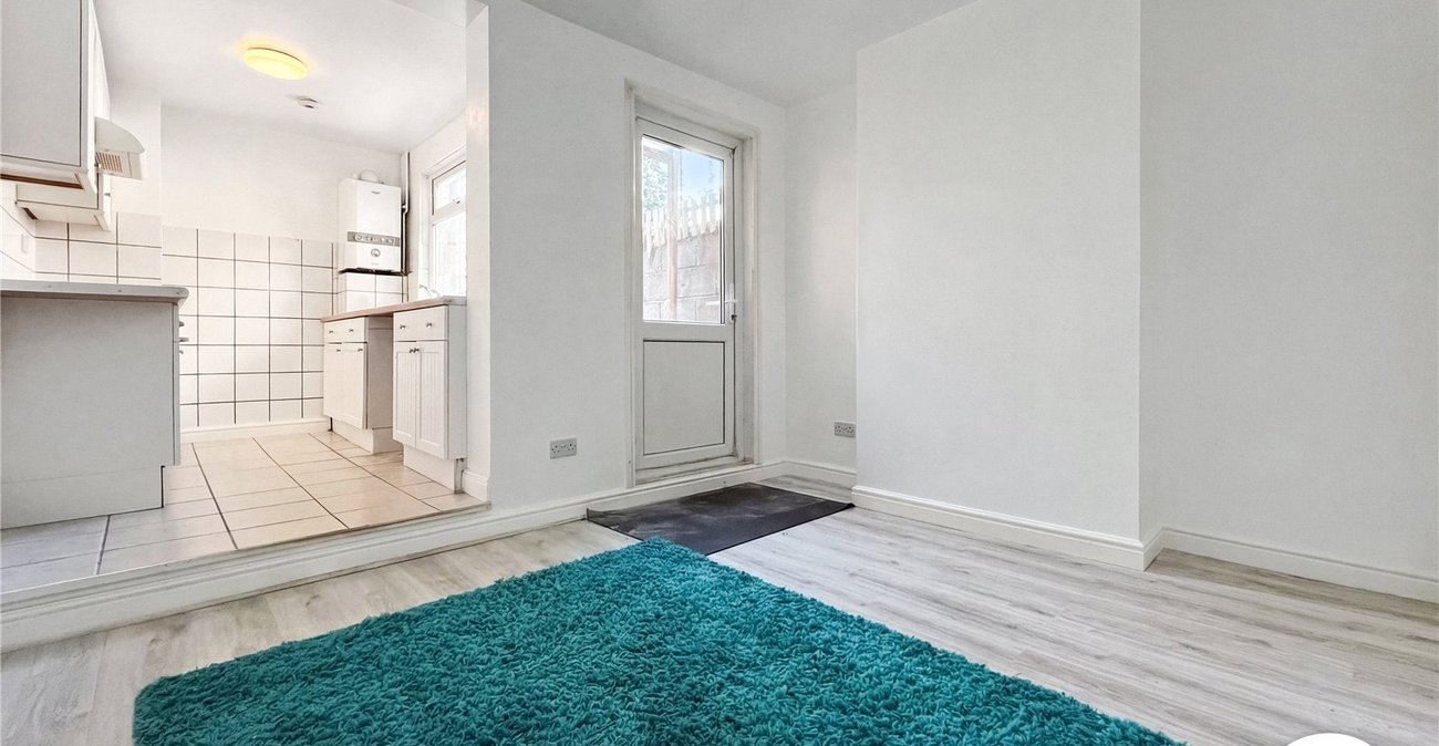 2 bedroom house to rent in Chatham | Robinson Michael & Jackson