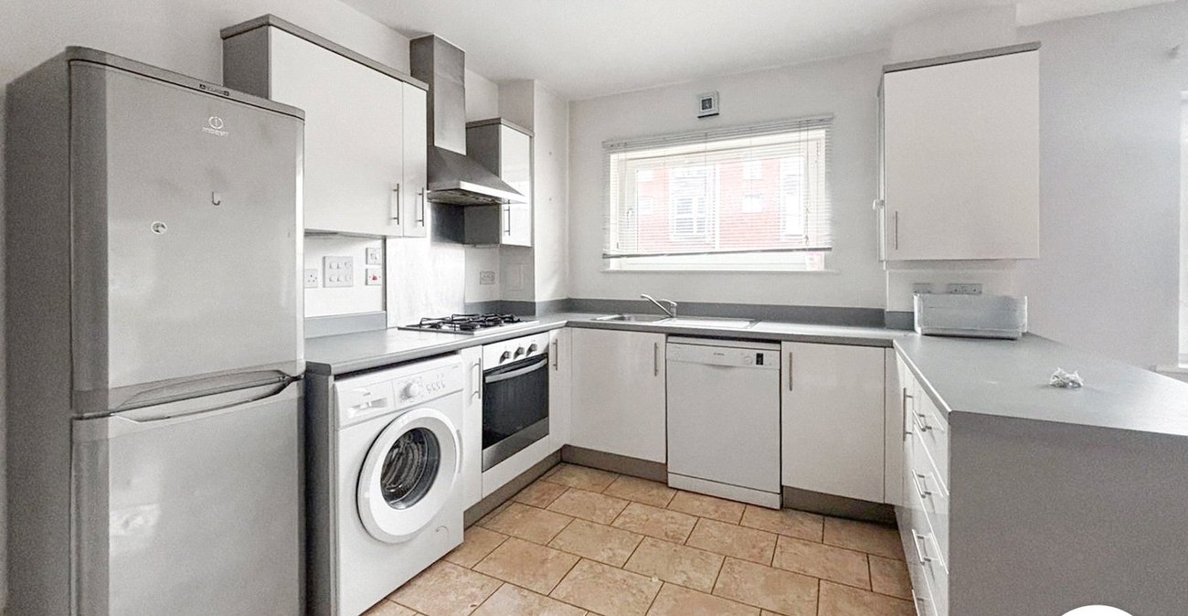 2 bedroom property to rent in Dartford | Robinson Jackson