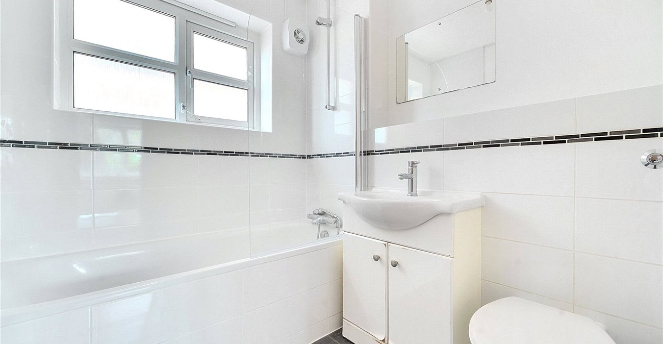 1 bedroom property to rent in London | Robinson Jackson
