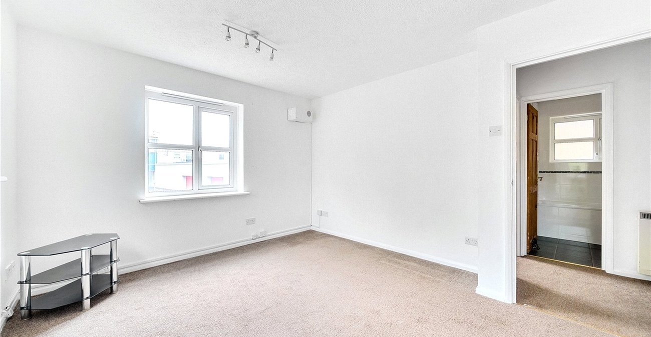 1 bedroom property to rent in London | Robinson Jackson