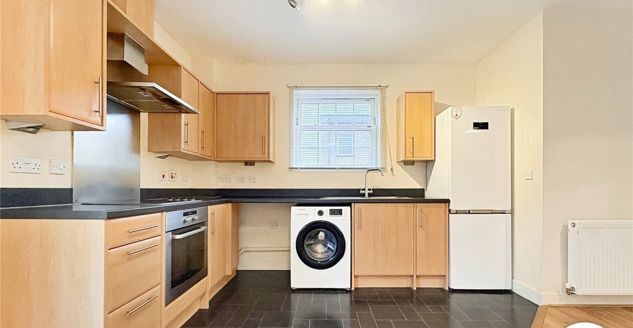 2 bedroom property to rent in Maidstone | Robinson Michael & Jackson