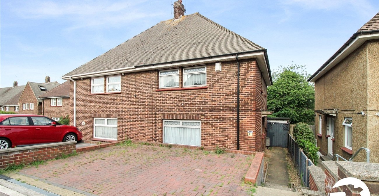 3 bedroom house to rent in Gravesend | Robinson Michael & Jackson