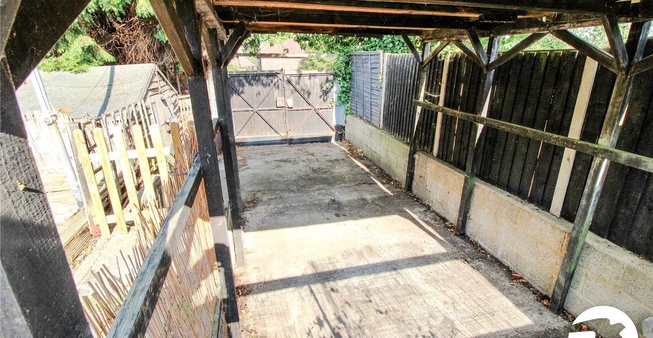 3 bedroom house to rent in Gravesend | Robinson Michael & Jackson