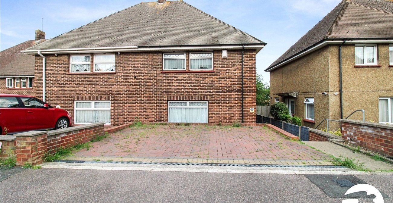 3 bedroom house to rent in Gravesend | Robinson Michael & Jackson