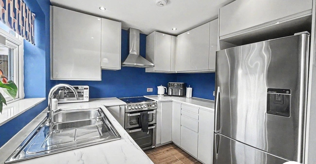 3 bedroom house to rent in Dartford | Robinson Jackson