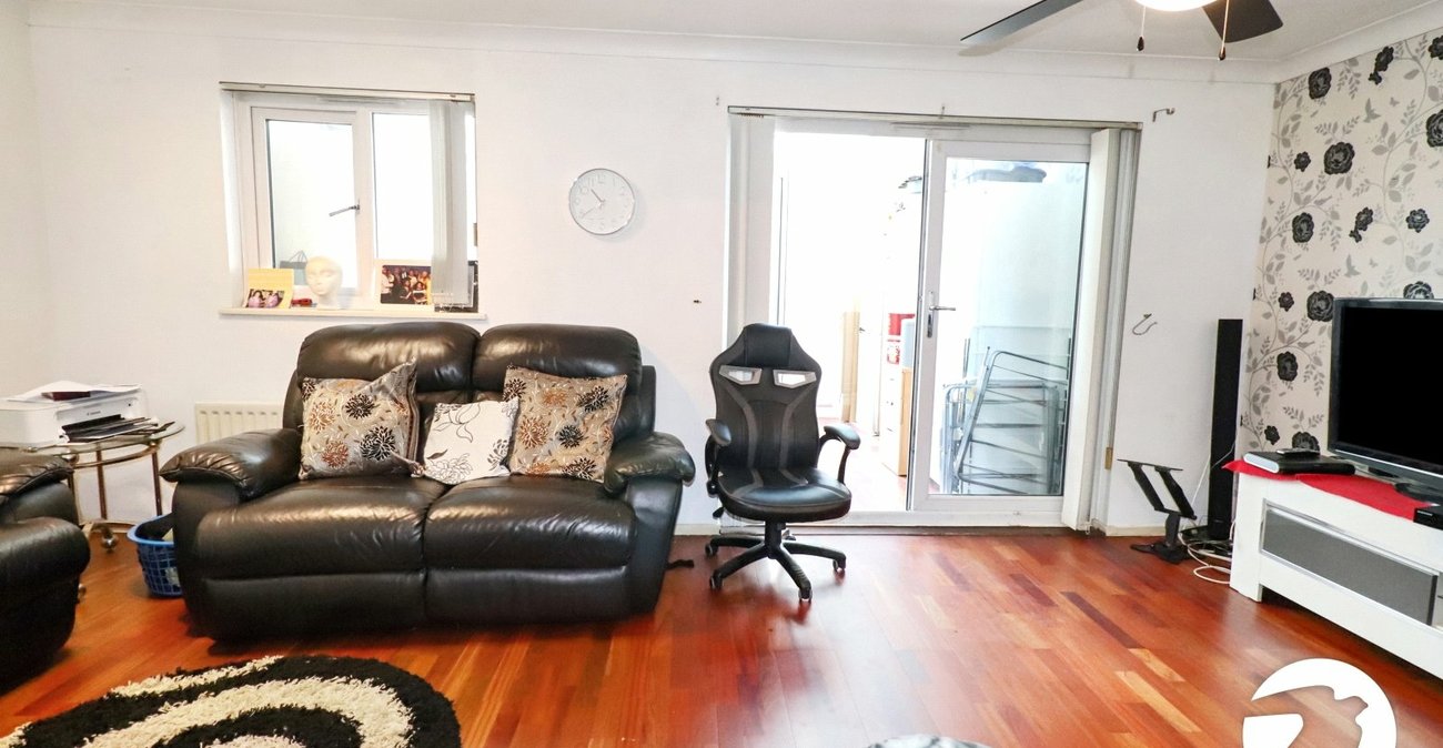 4 bedroom house to rent in London | 