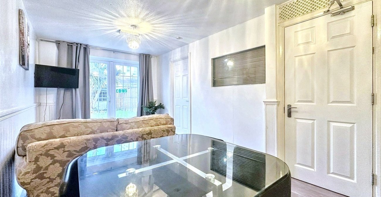 3 bedroom house to rent in London | 