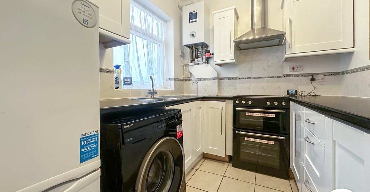 2 bedroom house to rent in London | 
