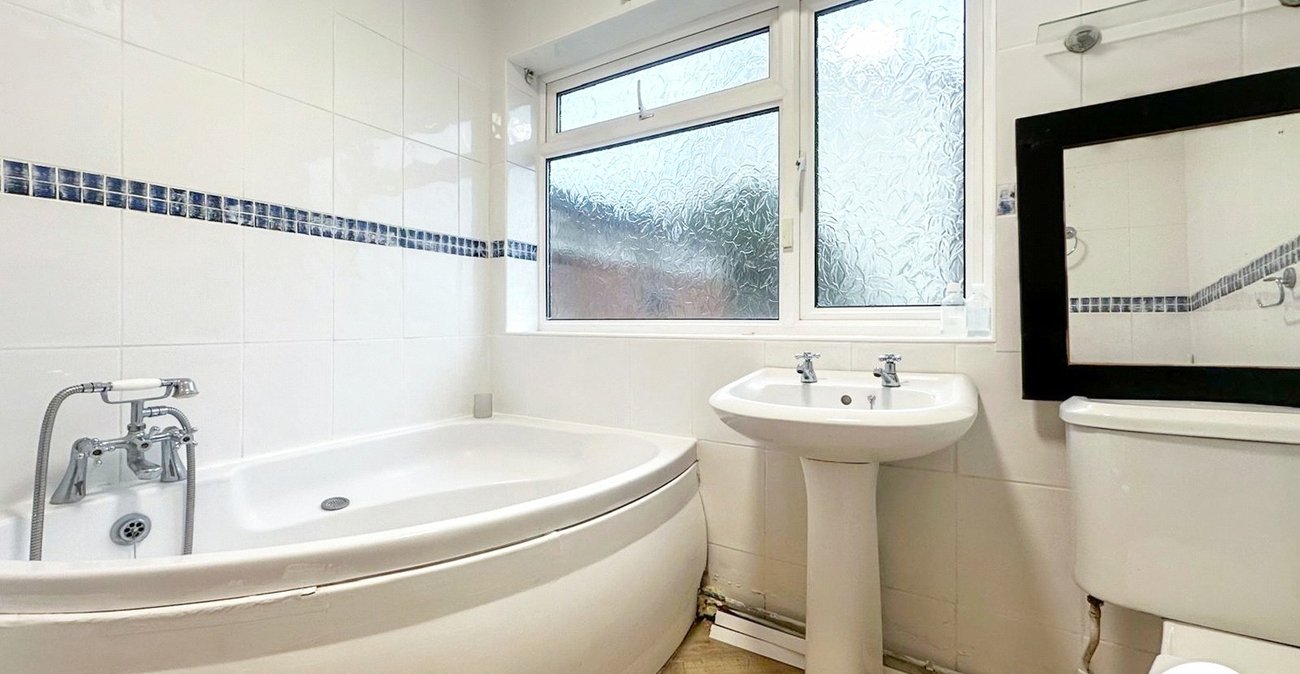 2 bedroom house to rent in London | 