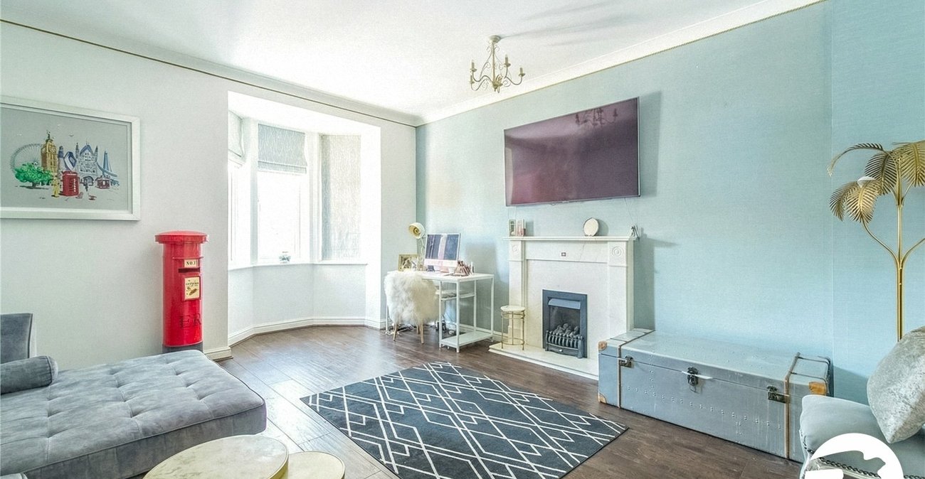 5 bedroom house to rent in Ingress Park | Robinson Michael & Jackson