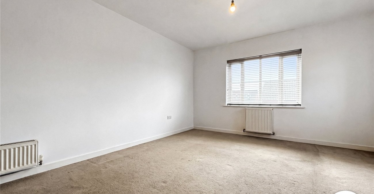 1 bedroom property to rent in Hoo | Robinson Michael & Jackson