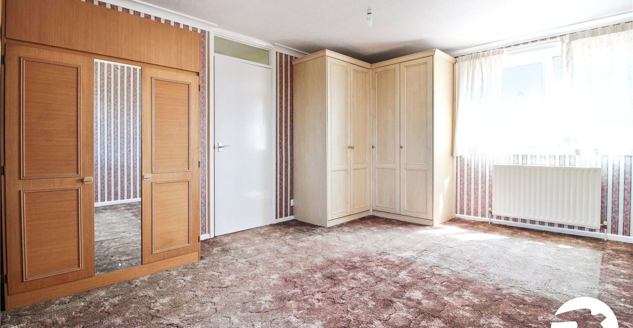 3 bedroom house to rent in Istead Rise | Robinson Michael & Jackson