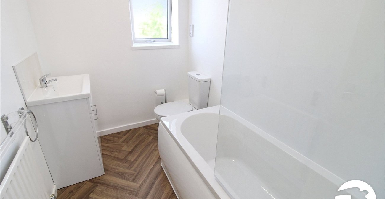 3 bedroom house to rent in Istead Rise | Robinson Michael & Jackson