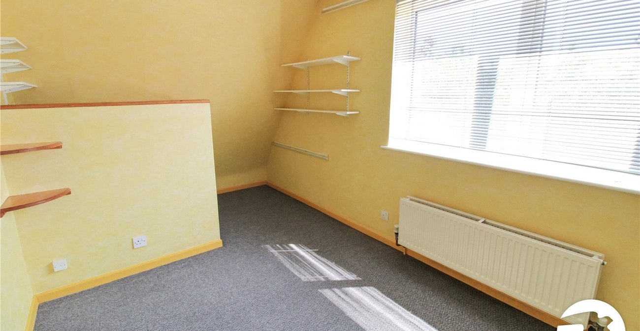 3 bedroom house to rent in Istead Rise | Robinson Michael & Jackson