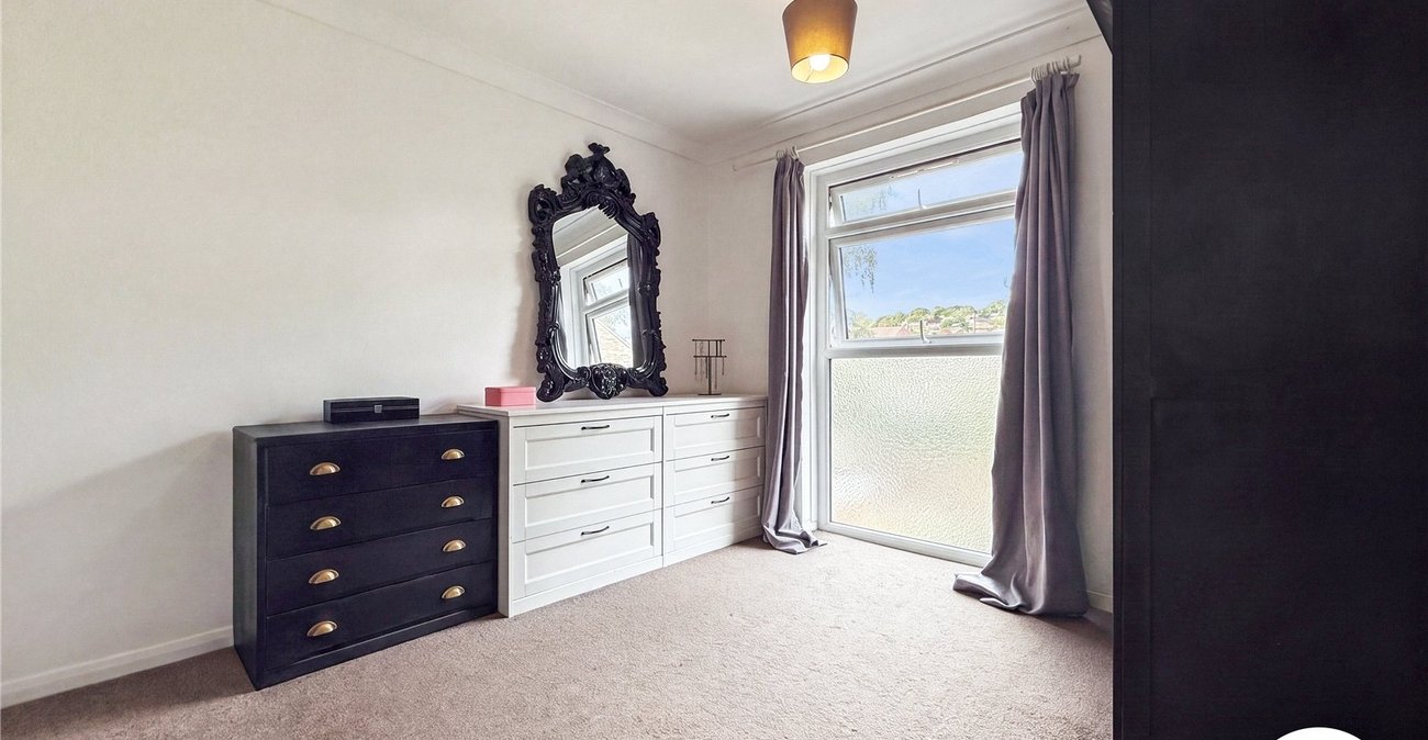 3 bedroom house to rent in Cuxton | Robinson Michael & Jackson