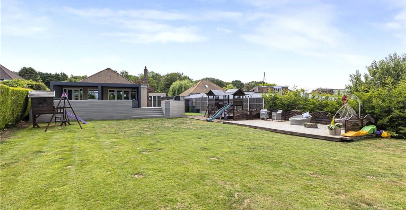 5 bedroom bungalow to rent in West Kingsdown | Robinson Jackson