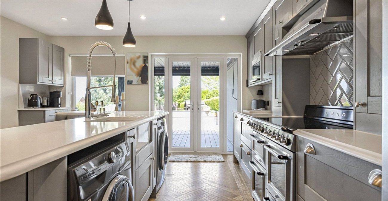 5 bedroom bungalow to rent in West Kingsdown | Robinson Jackson